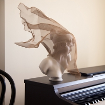 北欧轻奢面纱少女雕塑中古客厅电视柜玄关雕像高级艺术品装饰摆件